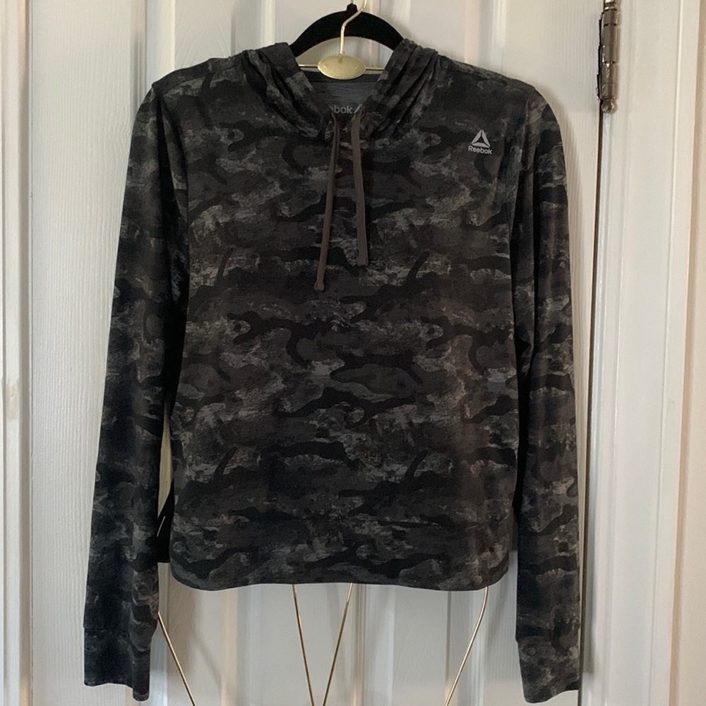 Reebok Black & Gray Camouflage Athletic Hoodie Size  S #283